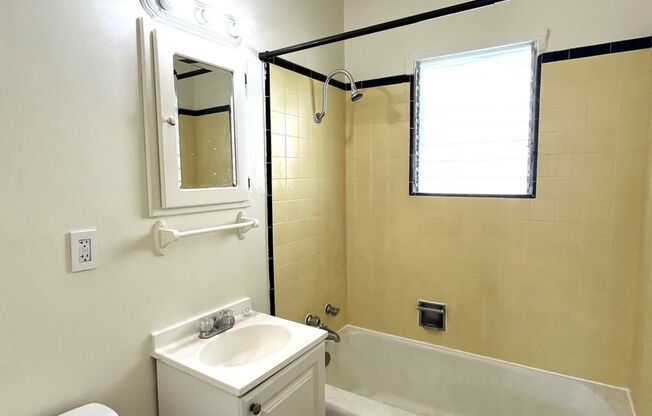 2 beds, 2 baths, $2,850