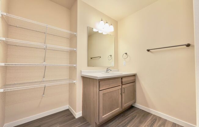 Studio, 1 bath, 506 sqft, $1,199, Unit EC 4237-17