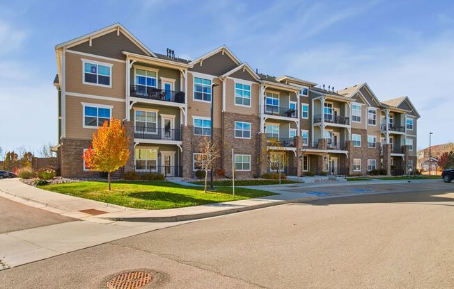 3 beds, 2 baths, $1,995, Unit APARTMENT 307