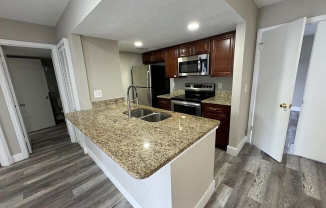 2 beds, 2 baths, $1,650, Unit UNIT 108