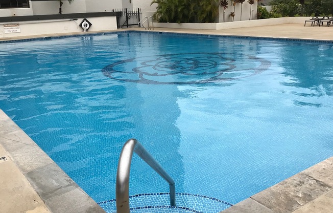 Esplanade 1 Bdrm., 2 bath, 2 pkg., Pool, BBQ, Tennis, Exercise Room, Jacuzzi, Large Recreation room with kitchen