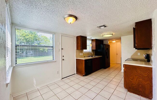 8800 CLEARBROOK TRL