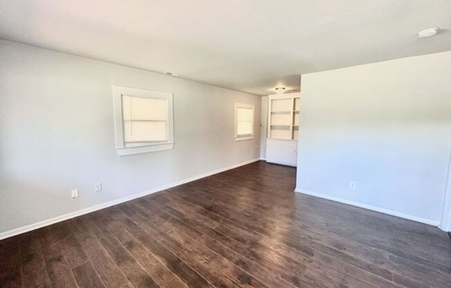 THREE BEDROOM/TWO BATH-NORTH HUNTSVILLE!