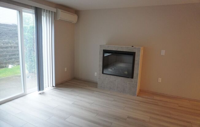 2 beds, 2.5 baths, 1,497 sqft, $2,050, Unit V98