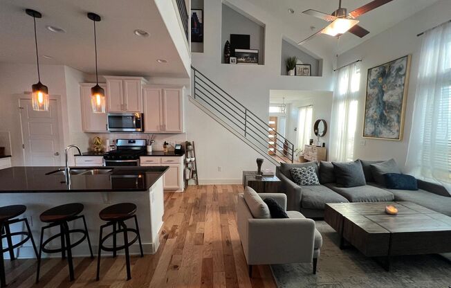 Single Family Home in Heart of S Austin