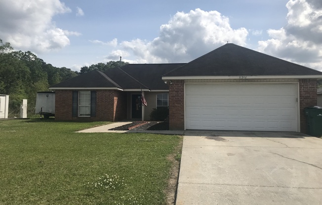 3 Bedroom House in Denham Springs Pet Friendly!