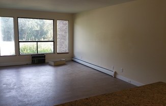 1 bed, 1 bath, $1,025, Unit 12