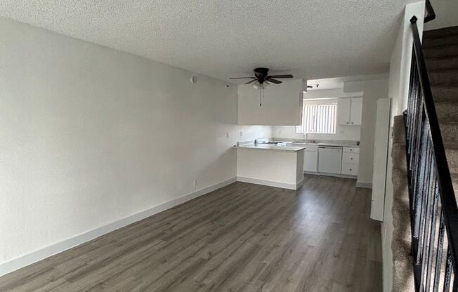 2-Bed, 1.5-Bath Apartment with $500 Move-In Special – Hawthorne, CA
