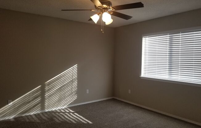 3 beds, 2 baths, $1,995, Unit 1