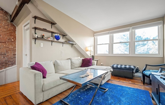 275 SHAWMUT AVE