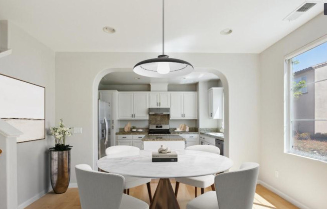 End Unit Townhome with Privacy and Lots of Light!