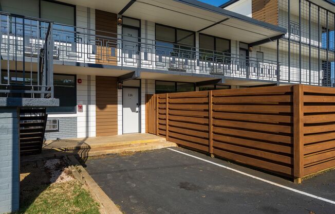 2 beds, 1 bath, 680 sqft, $1,495, Unit T116
