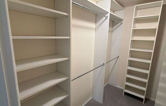 1 bed, 1 bath, 745 sqft, $1,660, Unit 14202 #203