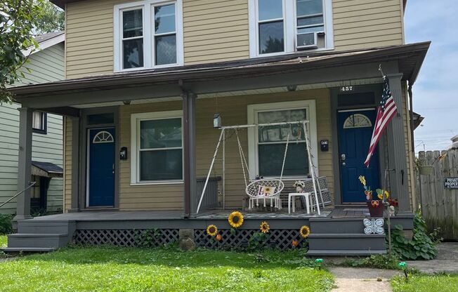 457-459 E Woodrow Ave