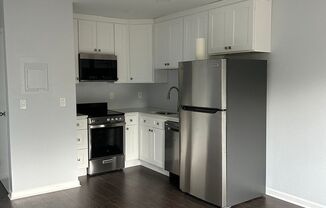 1 bed, 1 bath, $2,000, Unit # 3E