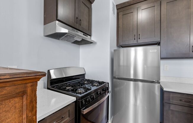 1 bed, 1 bath, 664 sqft, $1,100, Unit 408