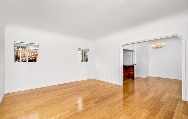 1229 S LONGWOOD AVE