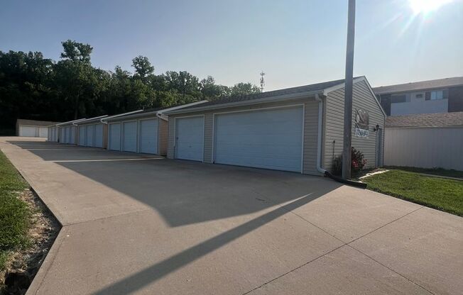 3 beds, 1 bath, 1,200 sqft, $1,245, Unit 109 (Model)