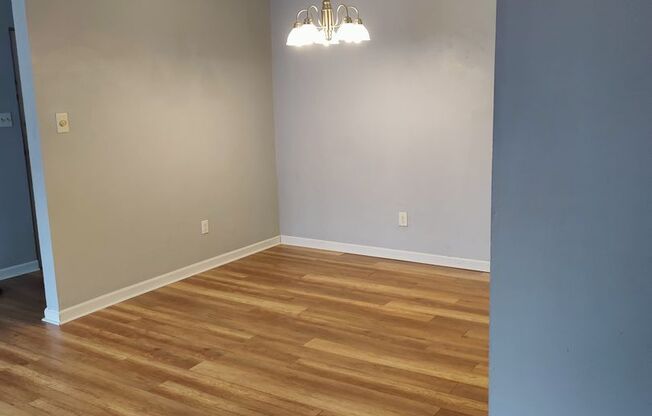 Three bedroom, 2 bath condo in Raleigh-$250 off first month!
