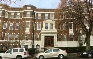 1673 Commonwealth Ave