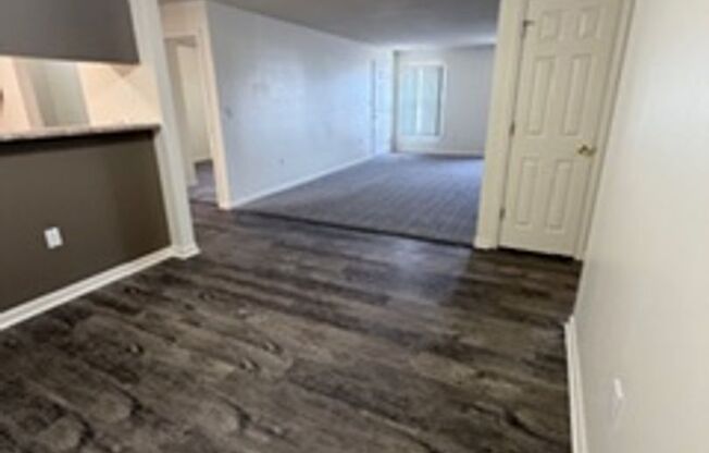 3 beds, 2 baths, 1,360 sqft, $1,489, Unit 31