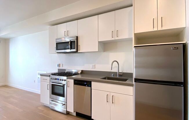1 bed, 1 bath, 464 sqft, $2,750, Unit 302