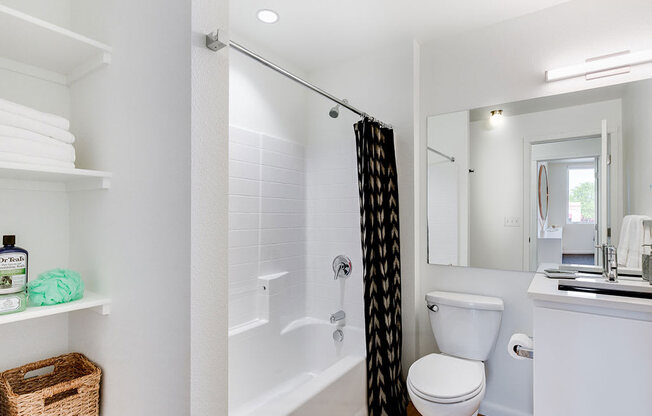 Luxurious Bathrooms at Watercooler, Boise