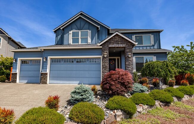 Four Bedroom Home + Bonus & Den in Gated Camas Community