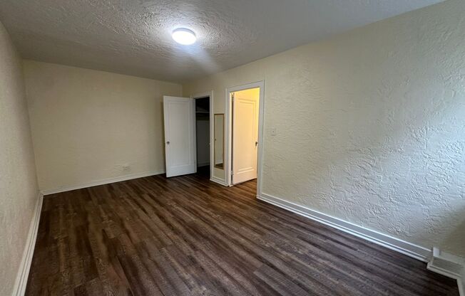 1 bed, 1 bath, 708 sqft, $1,330, Unit King Edward Annex 18