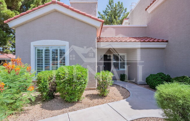 3 beds, 2 baths, 1,215 sqft, $1,895, Unit Unit 1066
