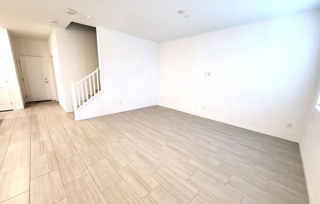 3 beds, 2.5 baths, $1,950