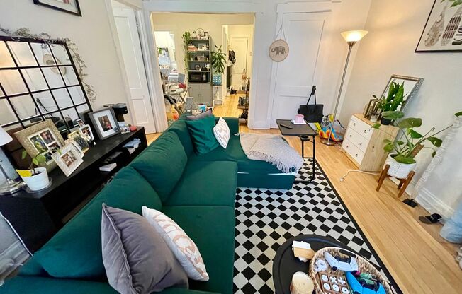 1 bed, 1 bath, $1,015, Unit 20