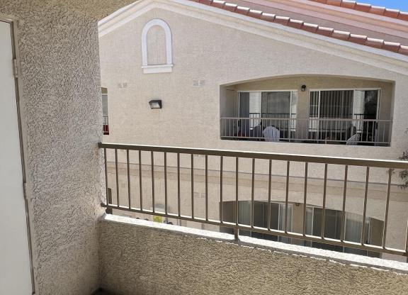 2 beds, 2 baths, 968 sqft, $1,500