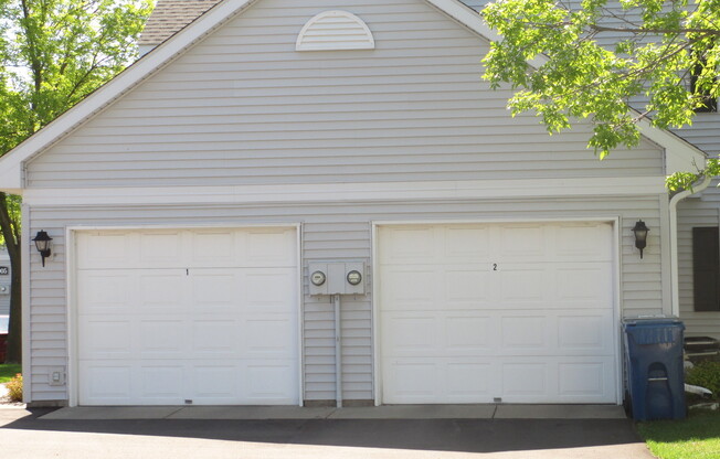 2 beds, 1 bath, 985 sqft, $1,785, Unit 4065-3