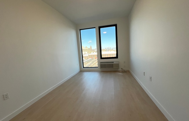 2 beds, 2 baths, $3,689, Unit 7-R