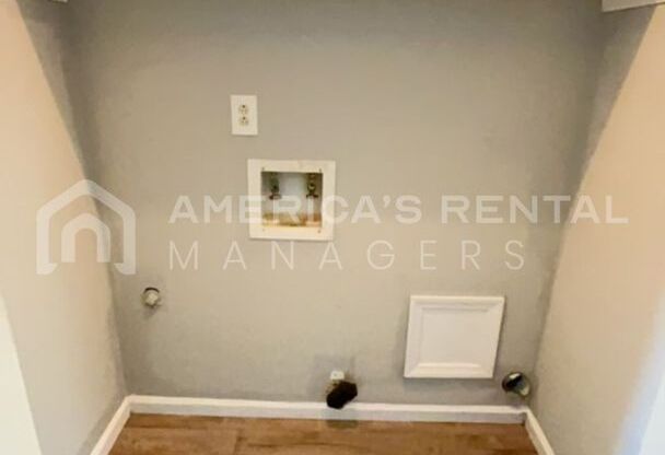 2 beds, 2 baths, $895, Unit Unit B