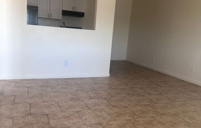 1 bed, 1 bath, 580 sqft, $850, Unit 2142