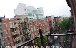 14 Saint Marks Pl