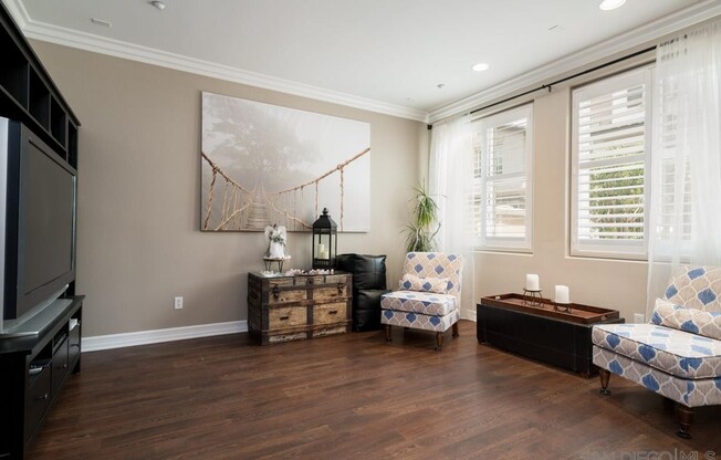 Beautifully maintained town home in the sought after community of Ravenna at 4S Ranch!