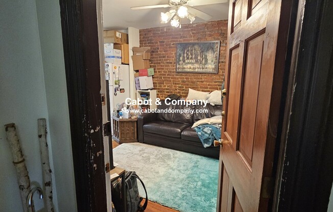 12 MEAD ST