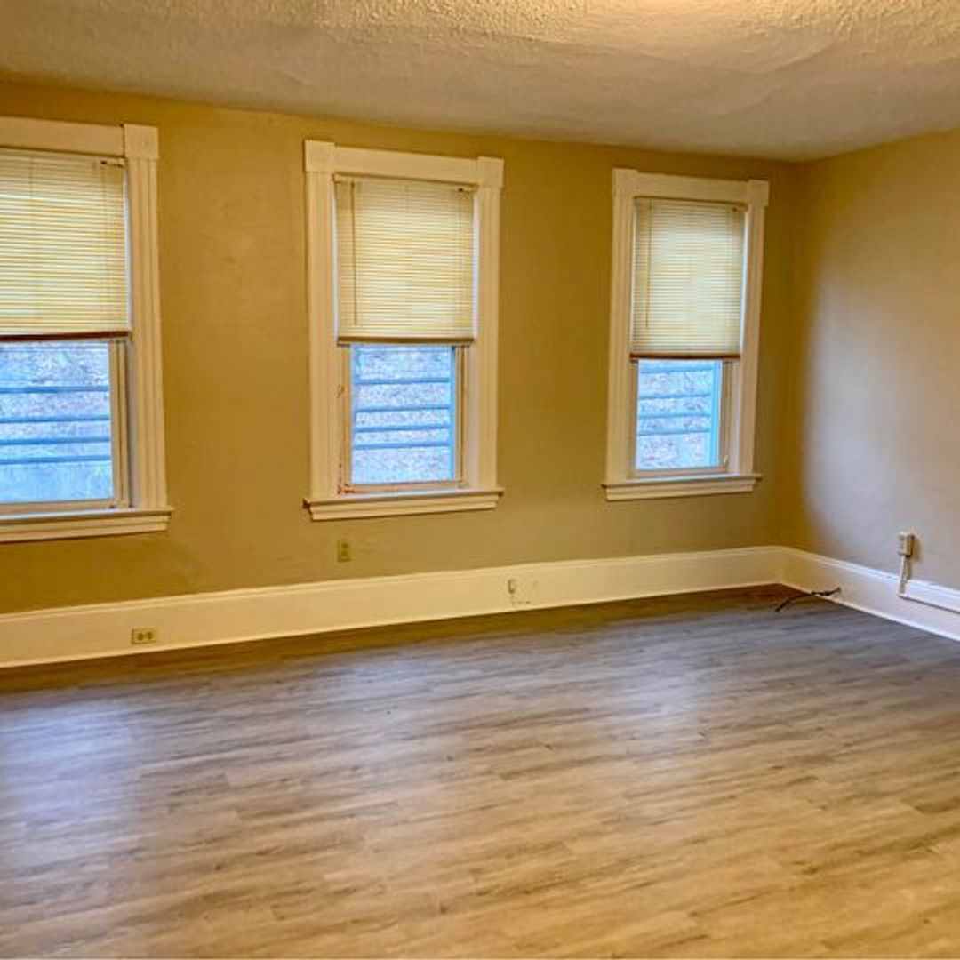 2600-2602 Spring Garden Ave.