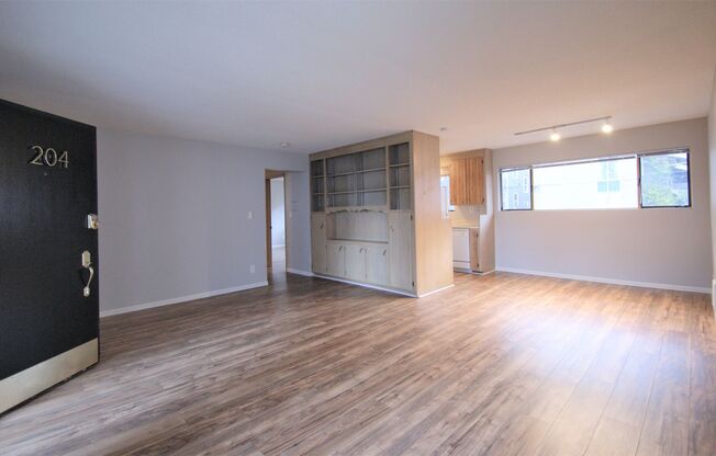 Summit 1717 Apartments