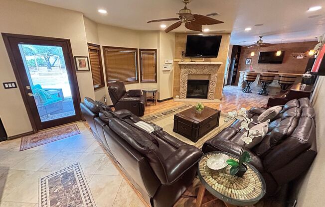 Beautiful 4-Bedroom, 3-Bathroom Home in Tucson Trails near Summerlin, Las Vegas.