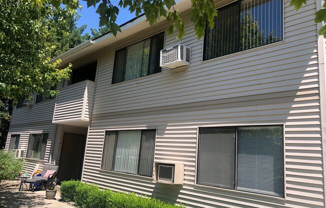 Skyview Apartments - 611 N. Baker St.