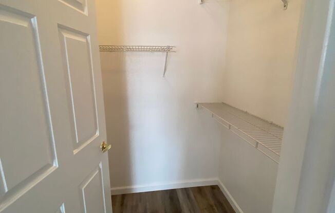 2 beds, 2 baths, $1,700, Unit UNIT 1156