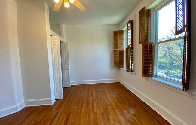 2 beds, 1 bath, 1,000 sqft, $1,948, Unit 3035 N. Calvert St. C4