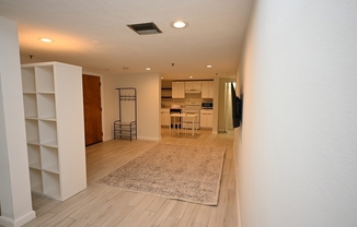 Studio, 1 bath, 473 sqft, $2,190, Unit 102