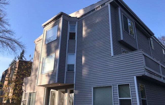 125th 125th Apartments