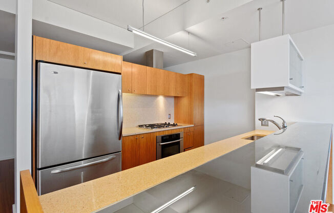 1 bed, 1 bath, 900 sqft, $2,900, Unit 815