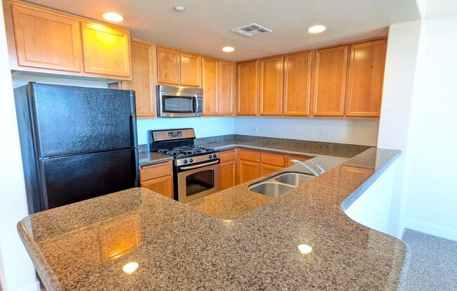 1 bed, 1 bath, 812 sqft, $2,165, Unit 1014